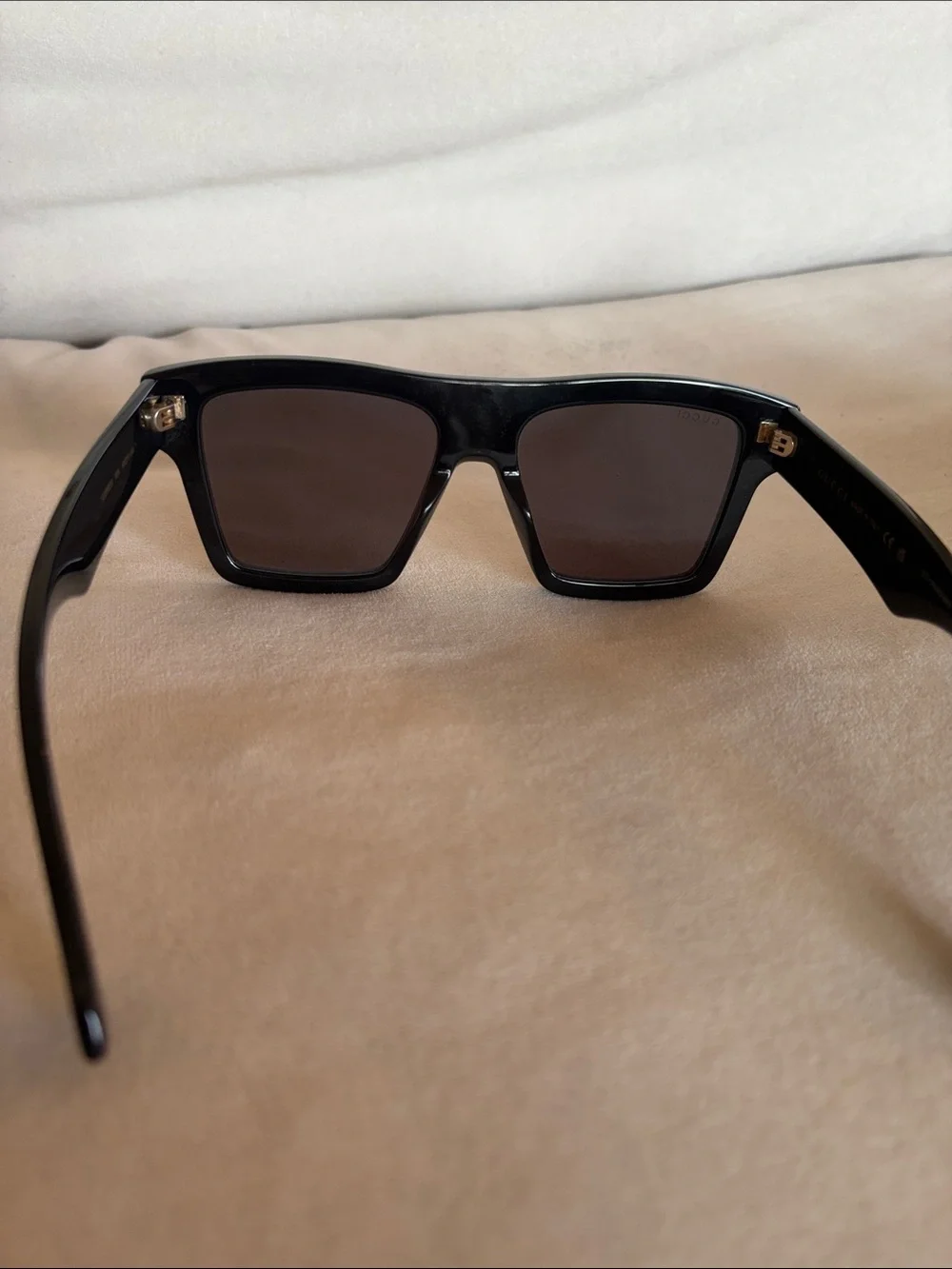 Gucci Black Square Sunglasses with Burgundy Case and Pouch